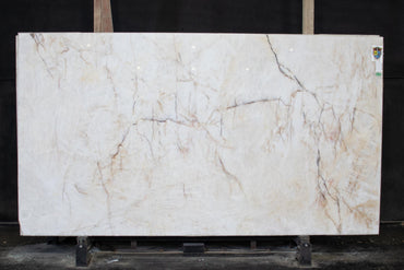 ILUMINATO QUARTZITE