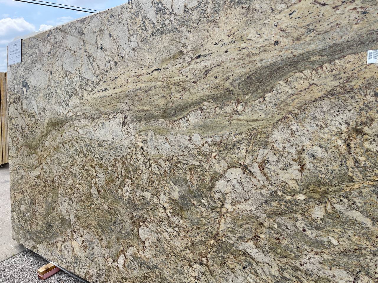TYPHOON BORDEAUX GRANITE