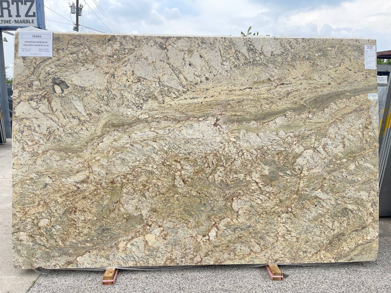 TYPHOON BORDEAUX GRANITE