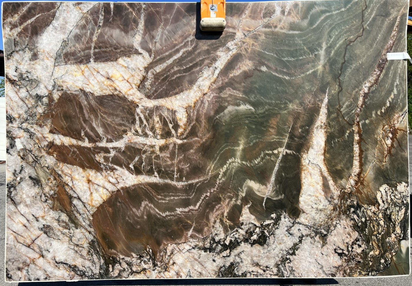 VOLUPIA MAESTRO QUARTZITE