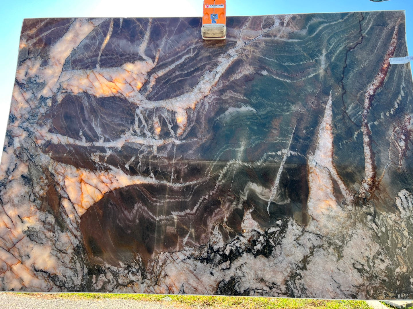 VOLUPIA MAESTRO QUARTZITE