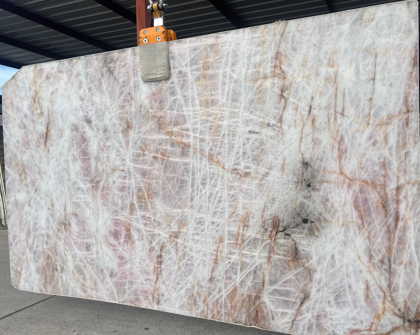 ROSA CRISTALLO QUARTZITE
