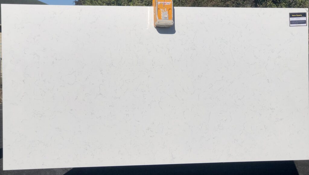 NEW CARRARA QUARTZ