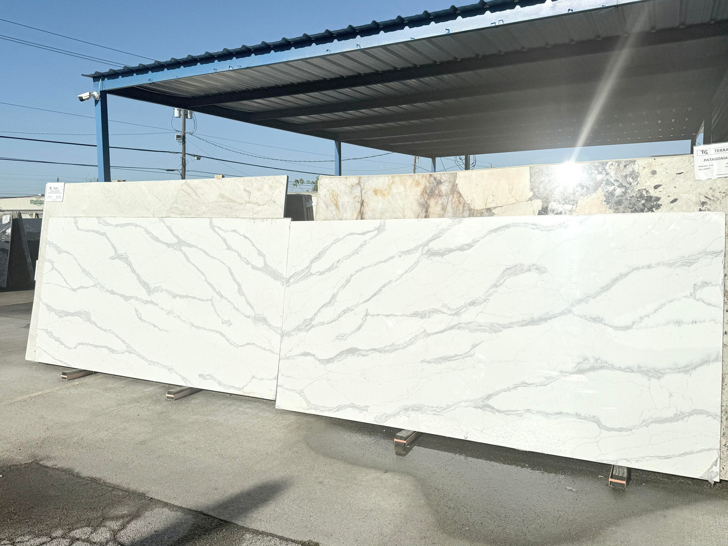 CALACATTA BORGHINI QUARTZ