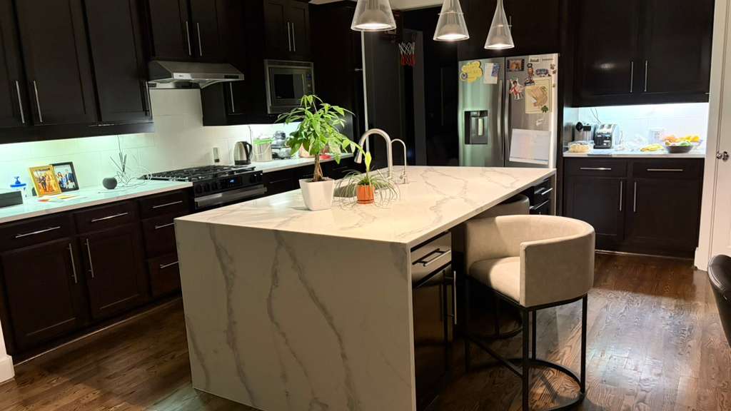 CALACATTA BORGHINI QUARTZ