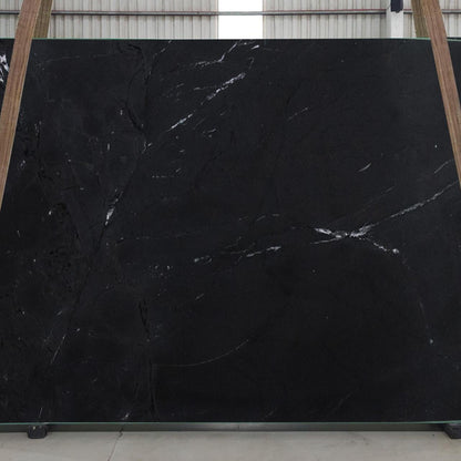 DIAMOND BLACK QUARTZITE