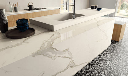 CALACATTA LIGHT PORCELAIN