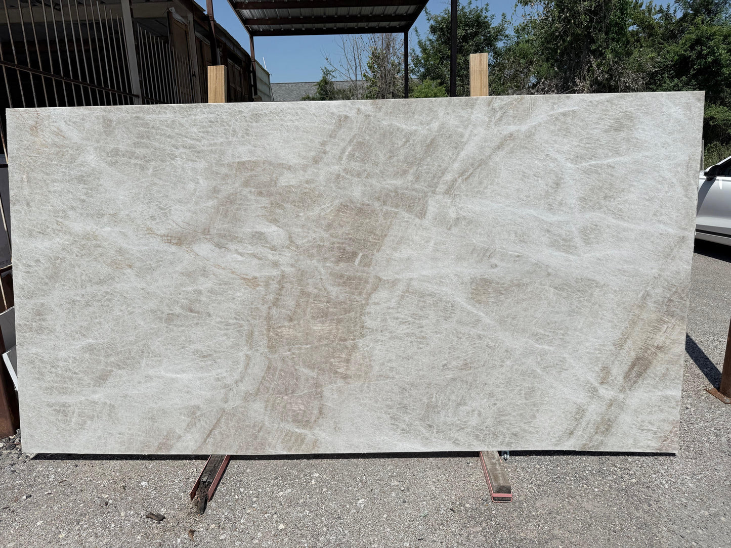 NAICA QUARTZITE