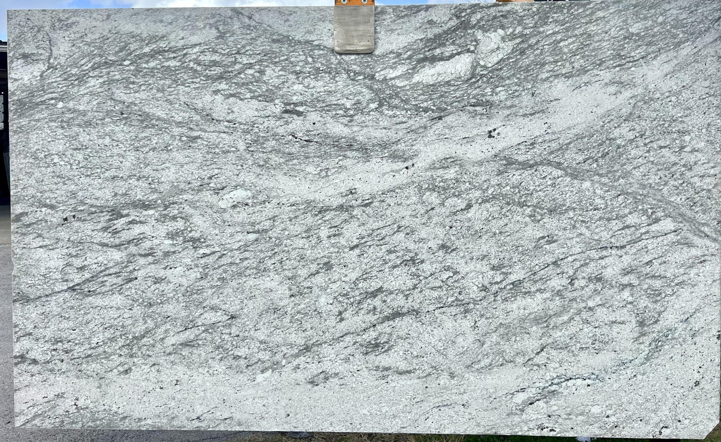 THUNDER WHITE GRANITE