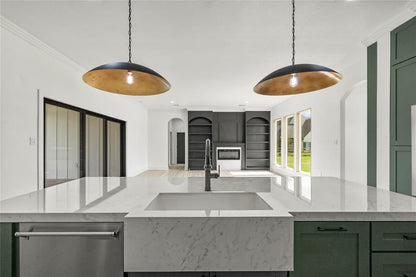 CARRARA PORCELAIN