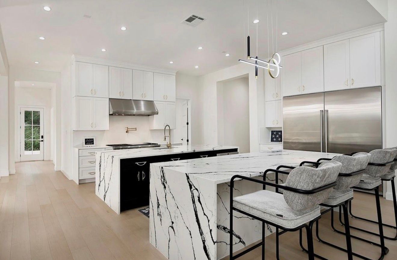 CALACATTA BLACK QUARTZ