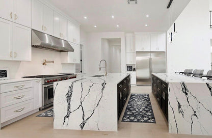 CALACATTA BLACK QUARTZ