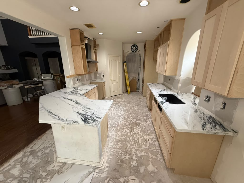 CALACATTA BLACK QUARTZ