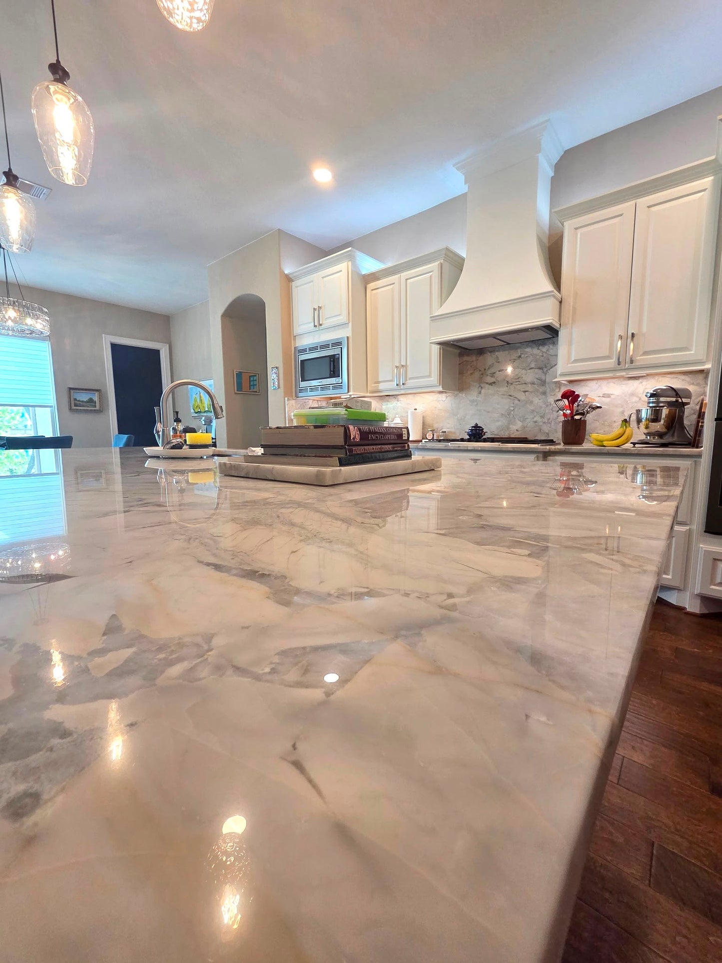 STATUARIO QUARTZO 3CM POLISHED