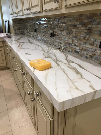 CALACATTA GOLD PORCELAIN