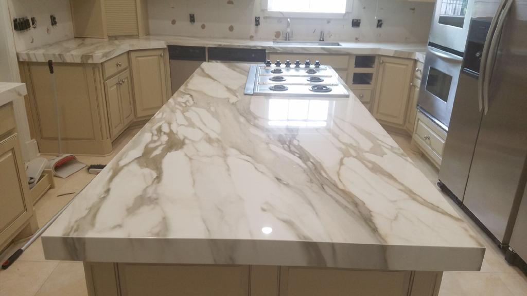 CALACATTA GOLD PORCELAIN