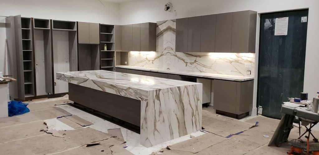 CALACATTA GOLD PORCELAIN