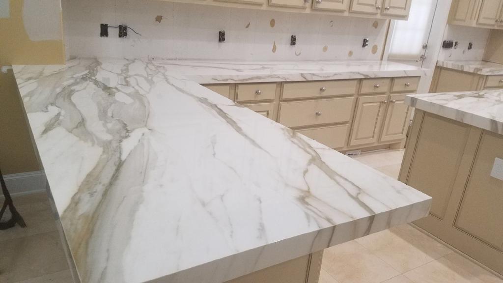 CALACATTA GOLD PORCELAIN
