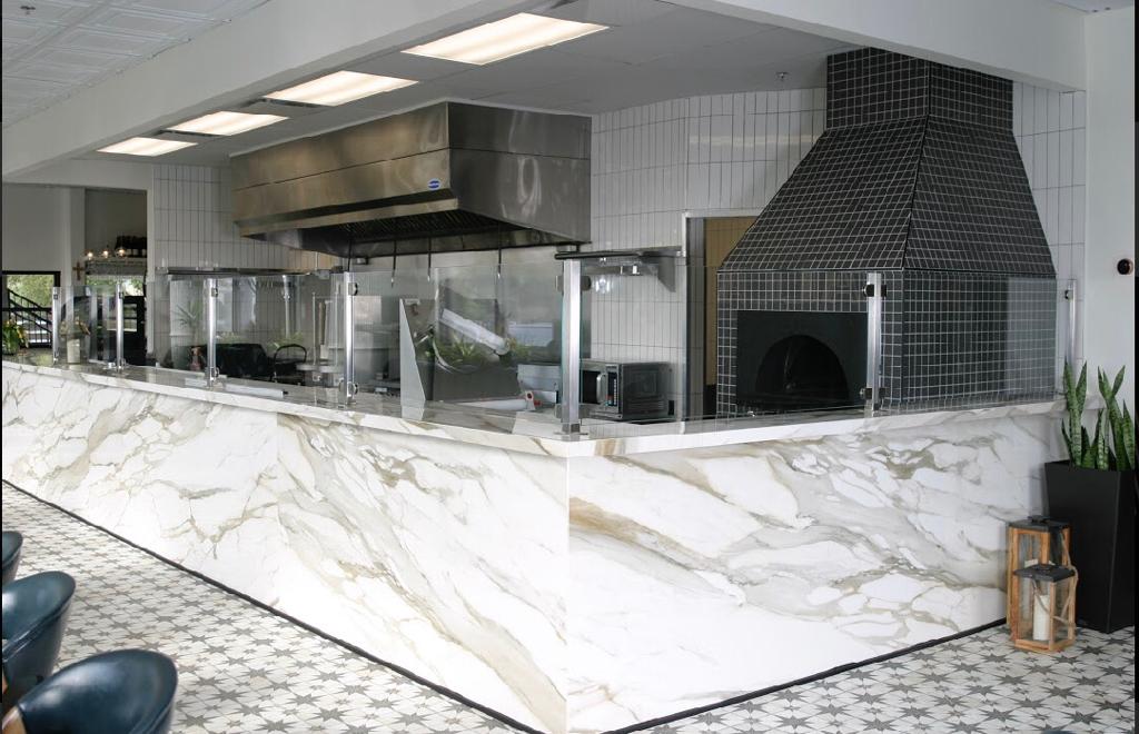 CALACATTA GOLD PORCELAIN
