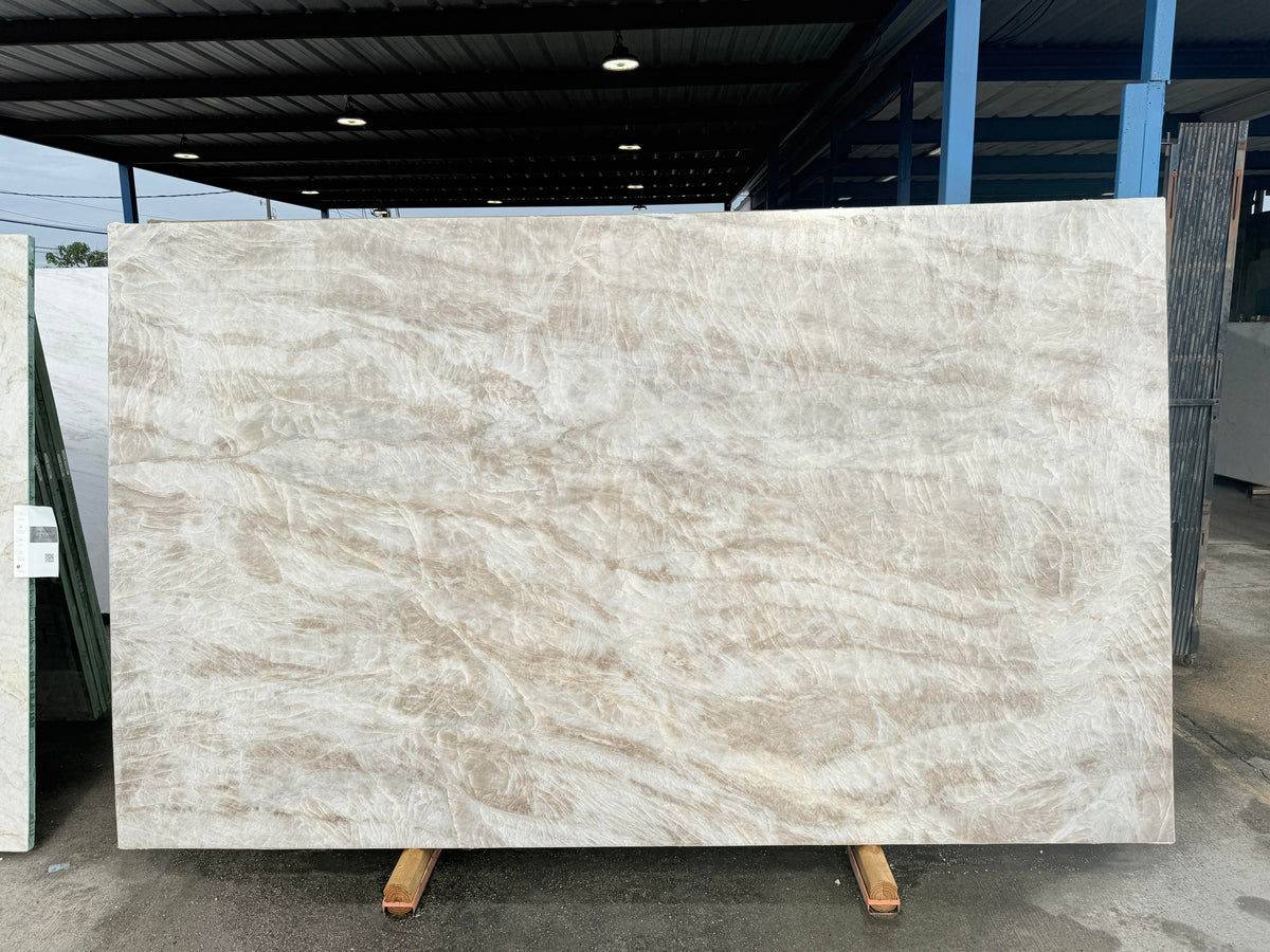 NAICA / TAJ MAHAL QUARTZITE