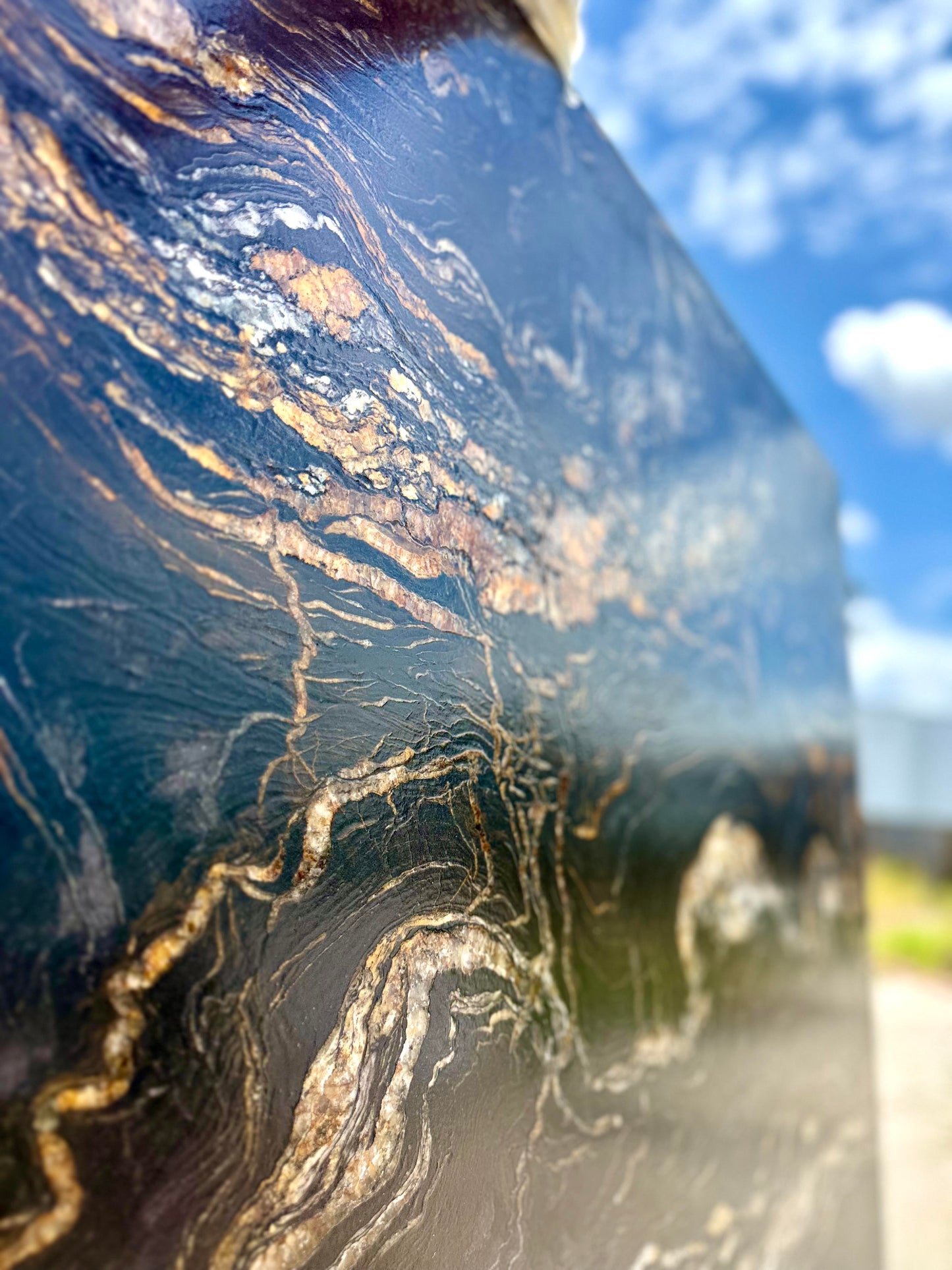 TITANIUM GOLD