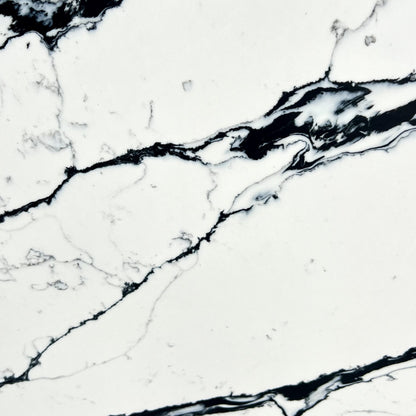 CALACATTA WAGLI BLACK QUARTZ